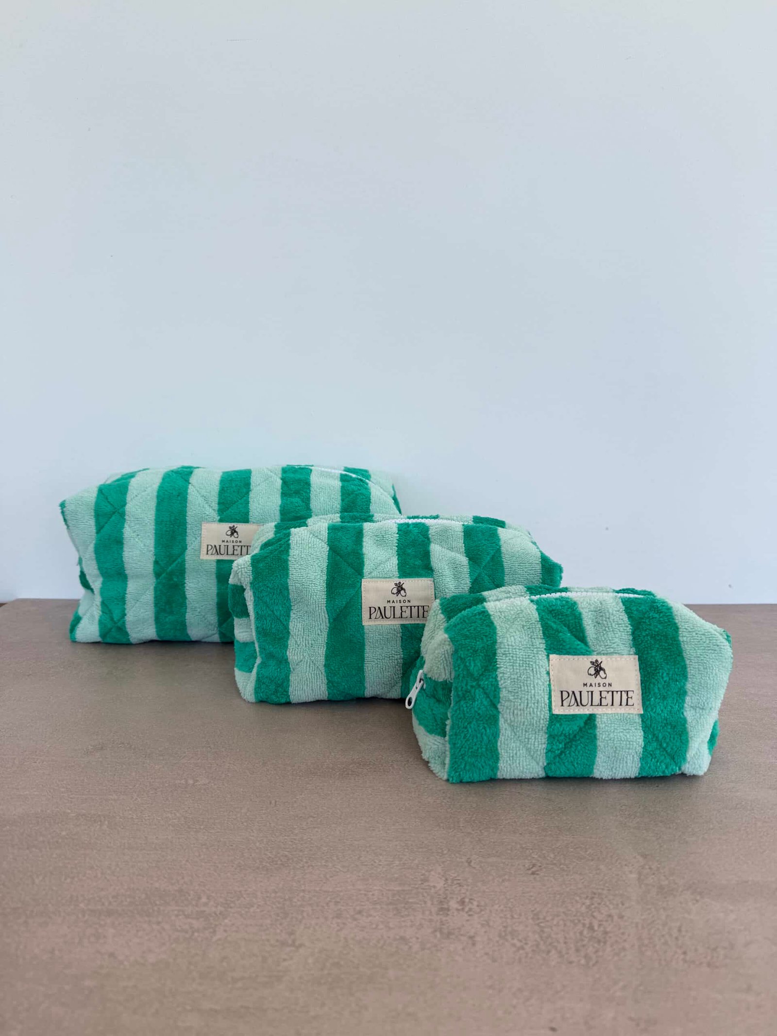 Trousse de toilette en éponge bambou rayures vertes